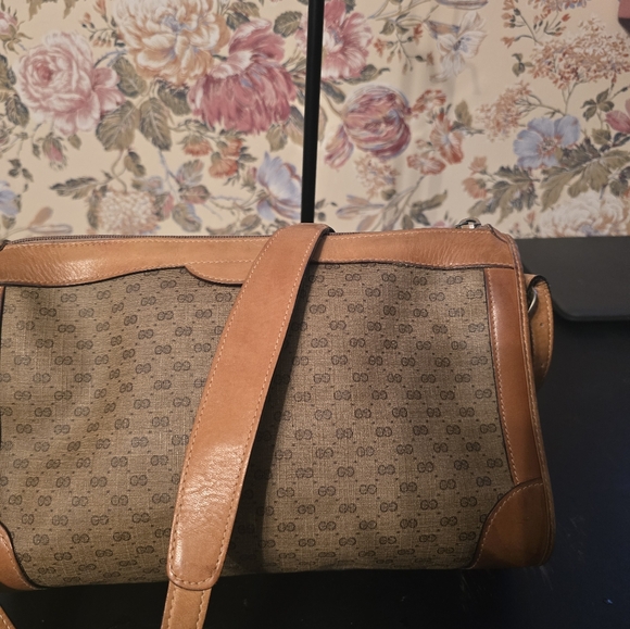 VINTAGE Gucci crossbody - Picture 6 of 15